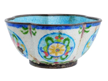 ANTIQUE CHINESE FLOWER SHAPED ENAMEL BOWL