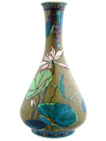 ANTIQUE JAPANESE PORCELAIN VASE W WATER LILIES PAINTING