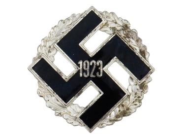 RARE WWII GERMAN NSDAP 1923 GENERAL HONOR GAU BADGE