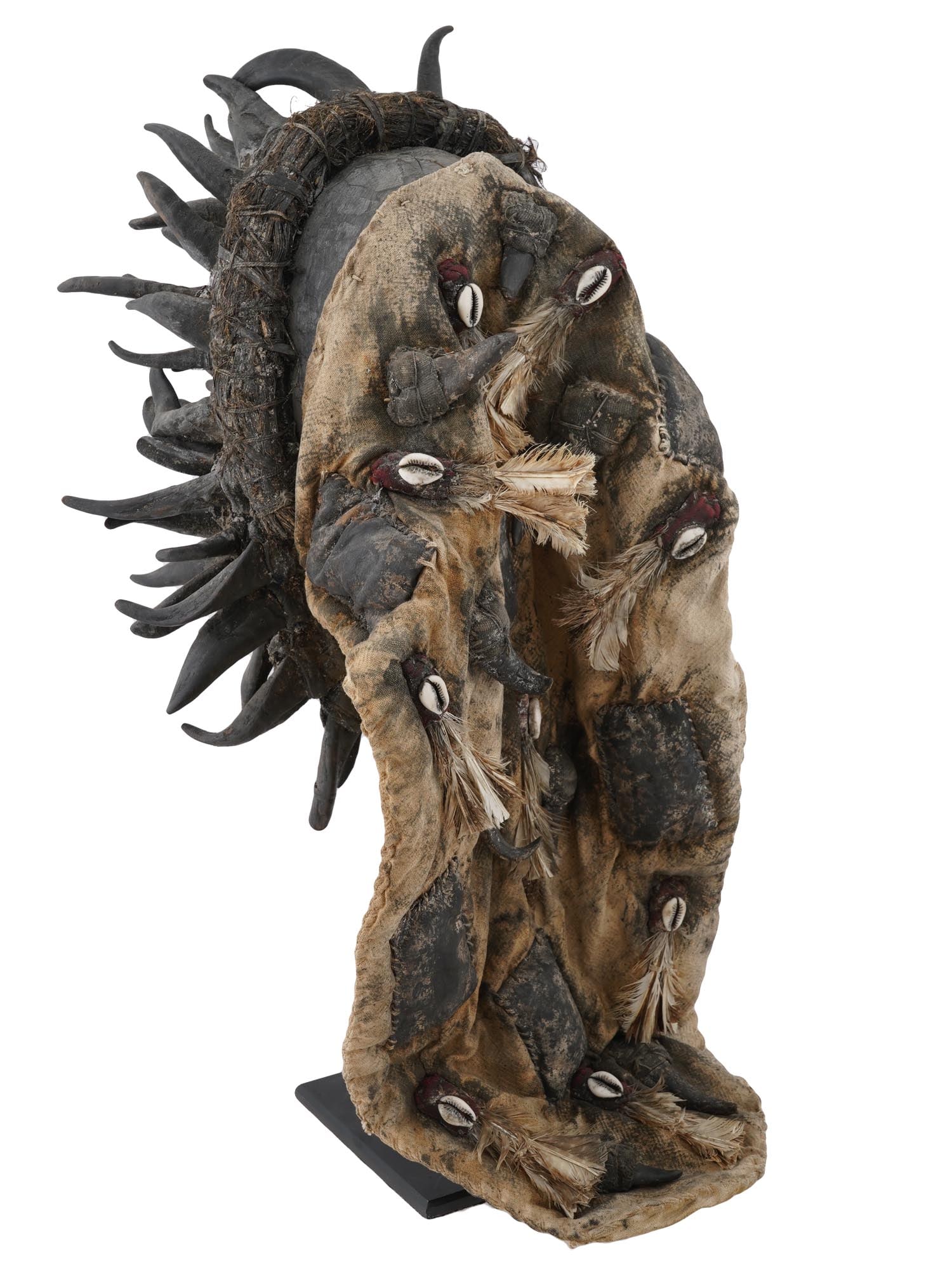 AFRICAN GUERE GELA WOODEN WAR MASK WITH HORNS (1 of 7)