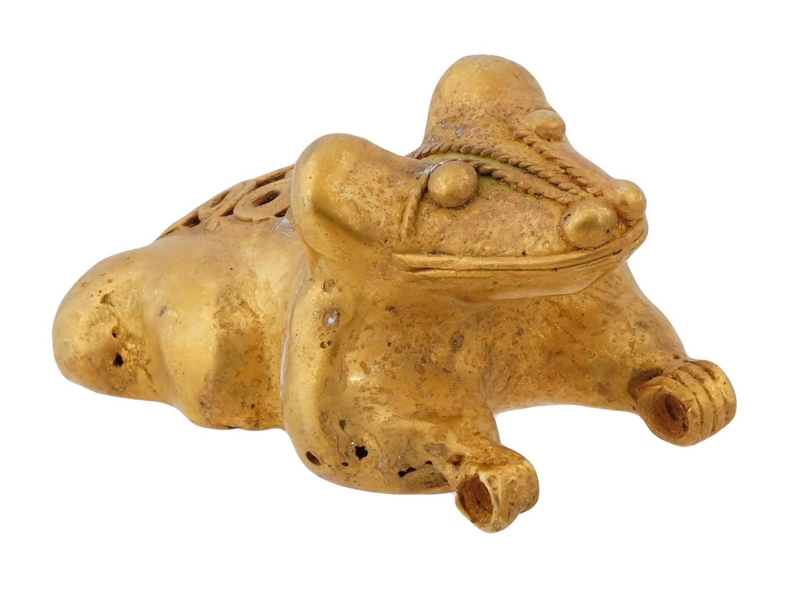 ANCIENT PRE COLUMBIAN TAIRONA TUMBAGA FROG FIGURINE: An ancient Pre Columbian Tairona tumbaga figurine, depicting a frog. Tumbaga, an alloy of gold and copper, showcases the metallurgical proficiency of Pre Columbian Mesoamerican civilizations. The frog