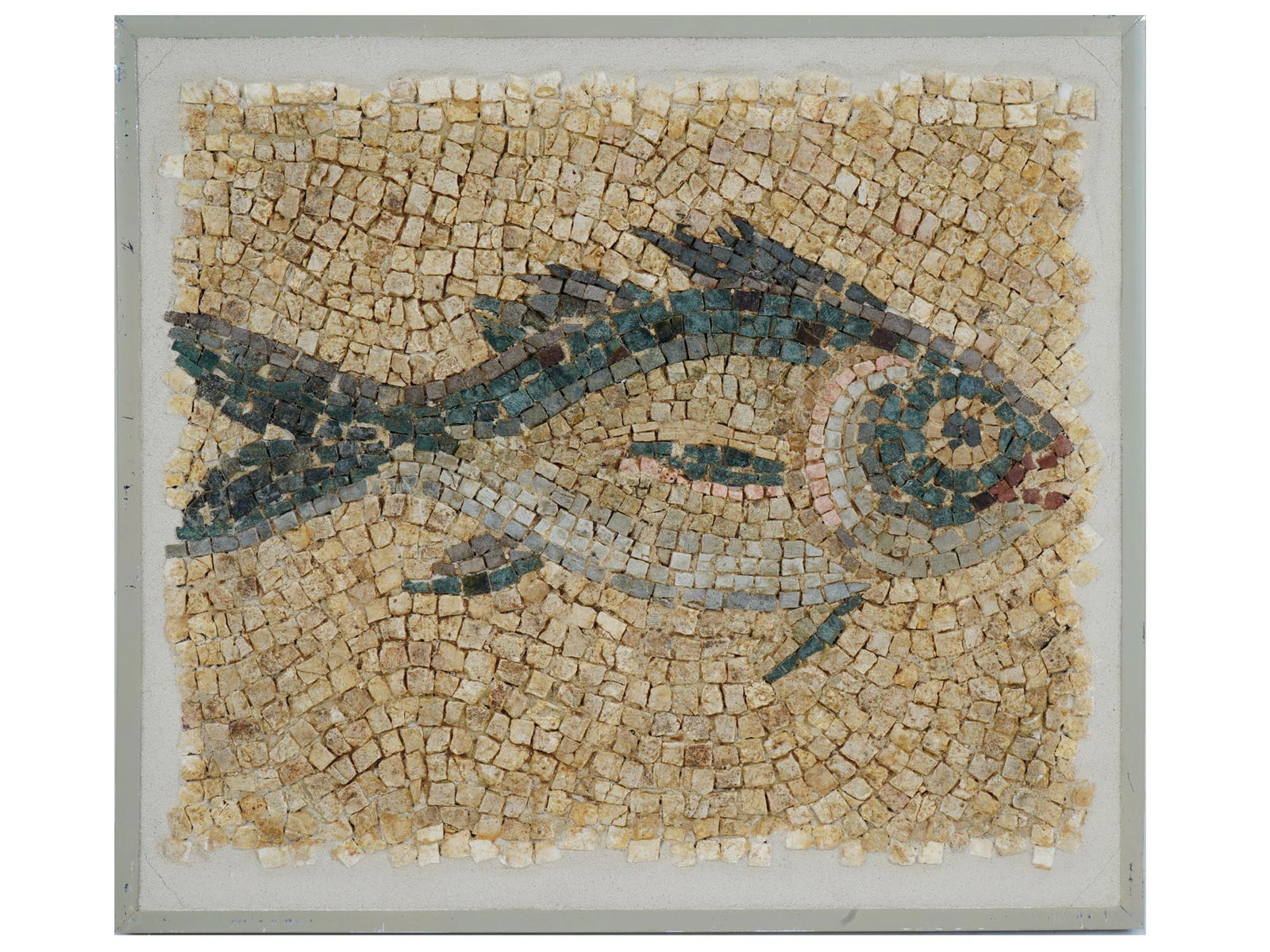 ANCIENT ROMAN PERIOD MOSAIC W FISH CA 100 TO 300AD (1 of 3)