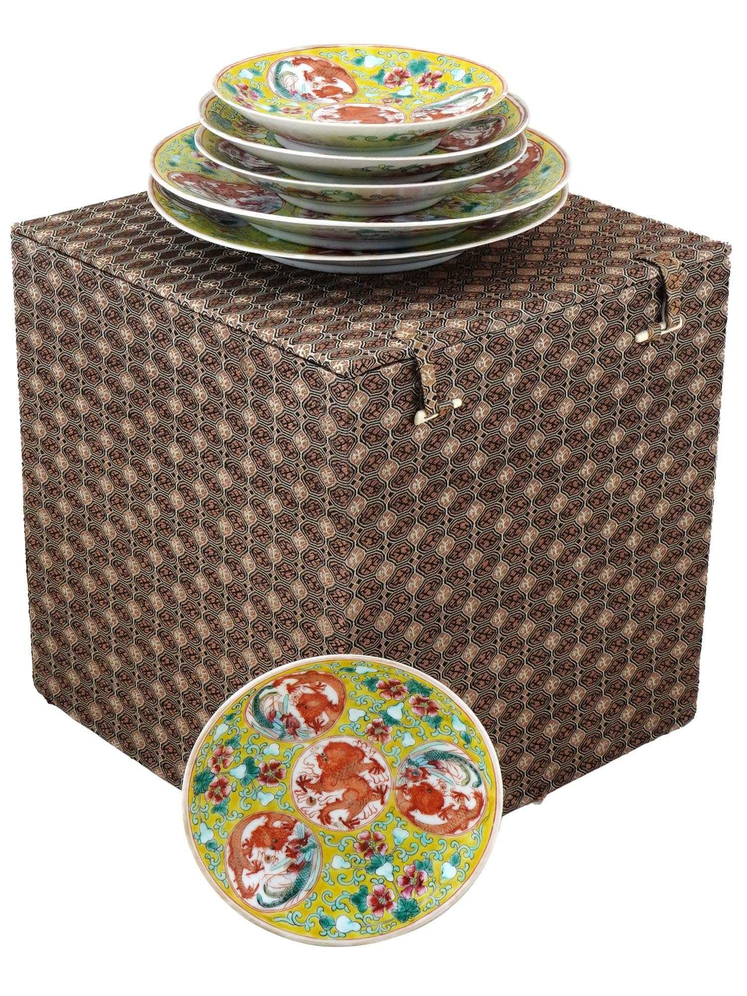 ANTIQUE CHINESE QING GUANGXU PORCELAIN PLATES SET (1 of 5)