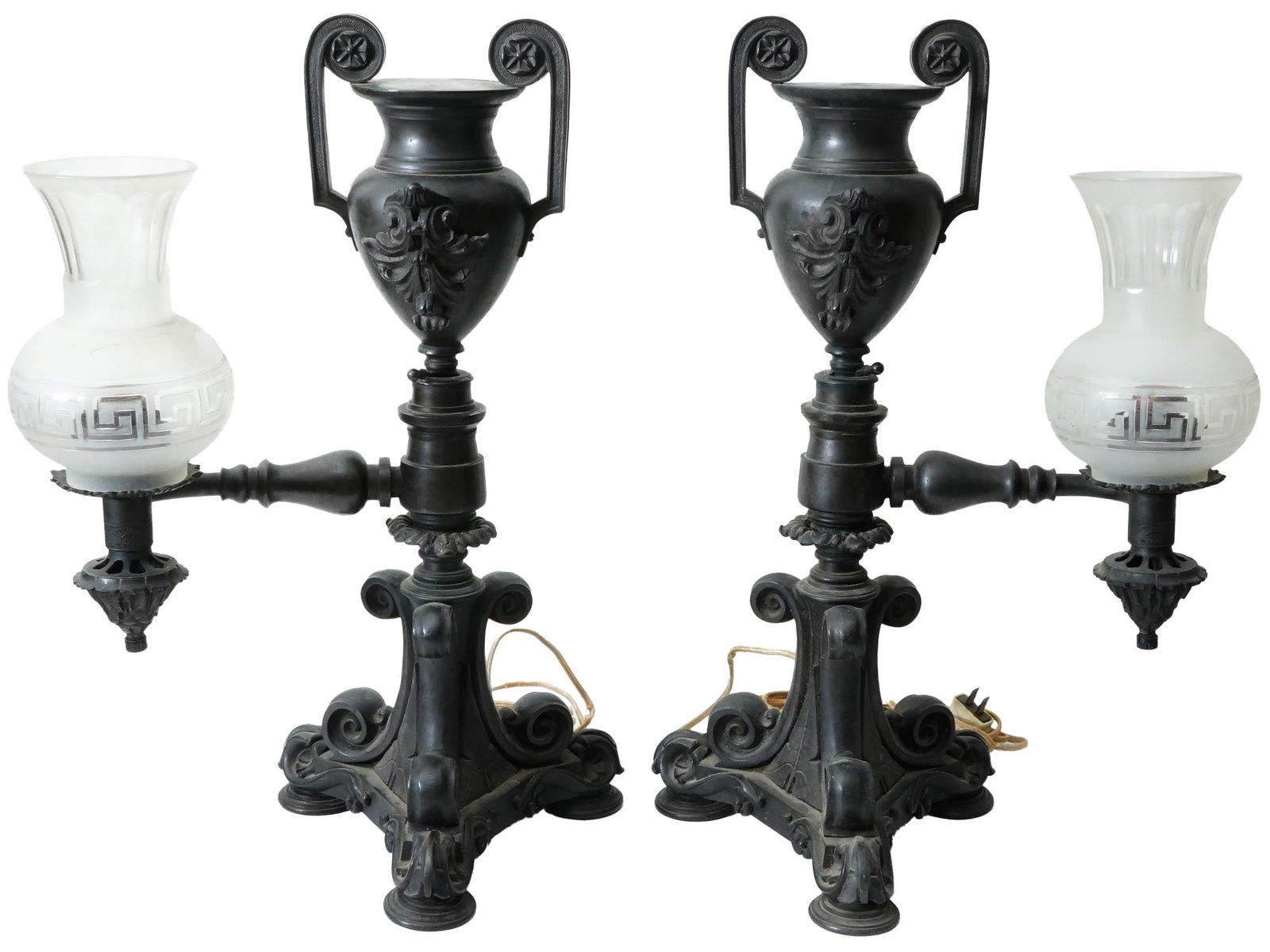 ANTIQUE AMERICAN PATINATED BRONZE ARGAND LAMPS (1 of 6)
