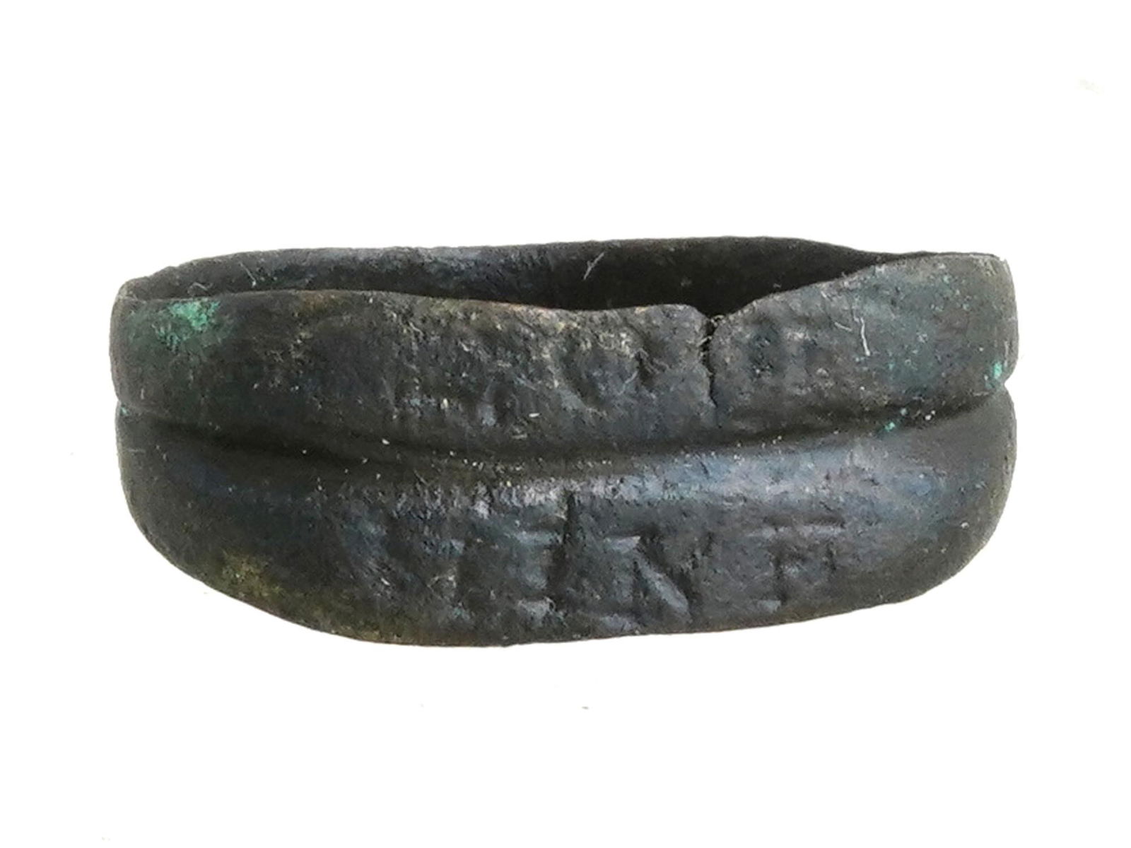 ANCIENT GRECO ROMAN BRONZE RING ENGRAVED WITH LETTERS (1 of 5)