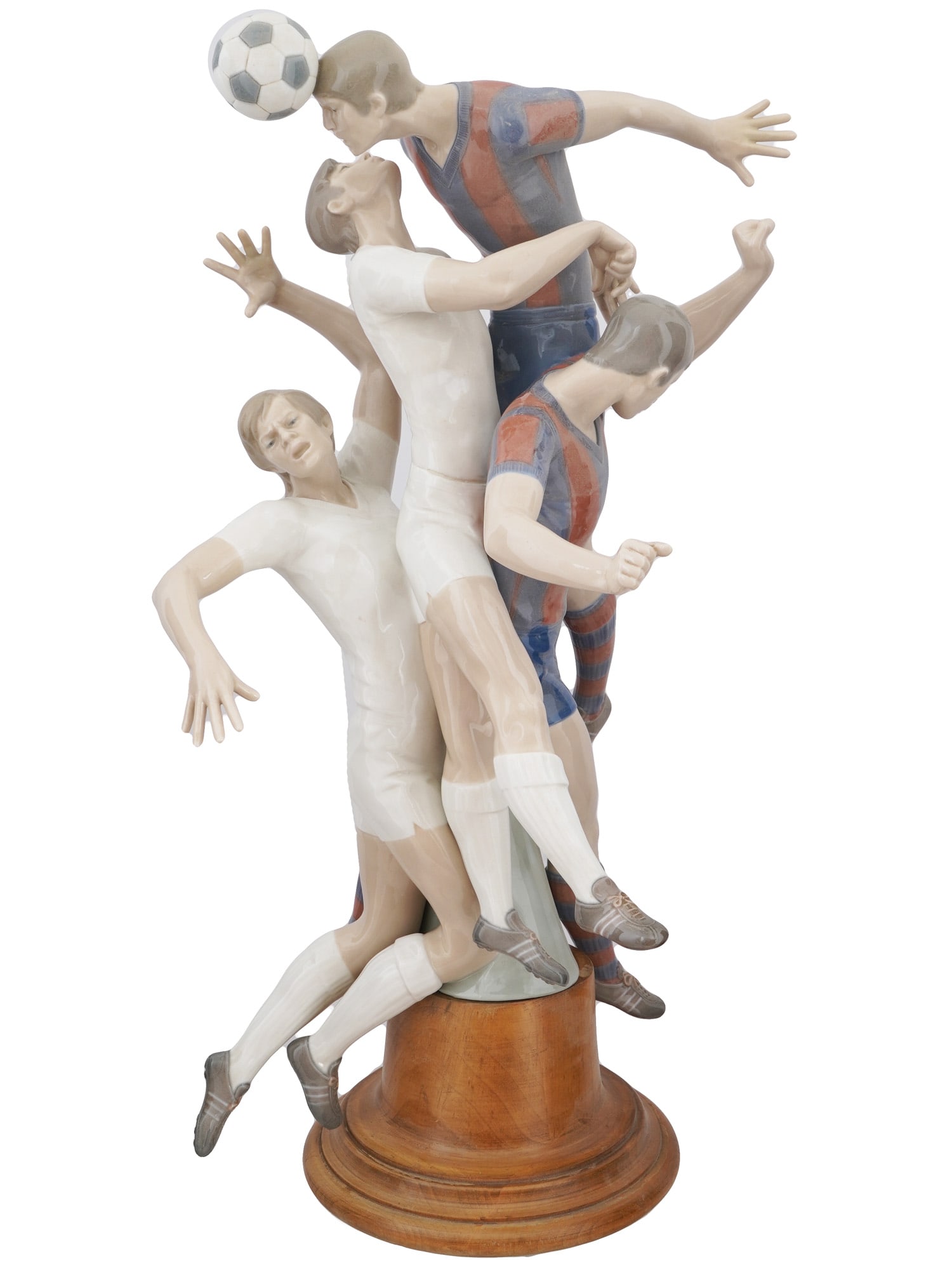 LTD SPANISH LLARDO SOCCER PLAYERS PORCELAIN STATUE (1 of 5)