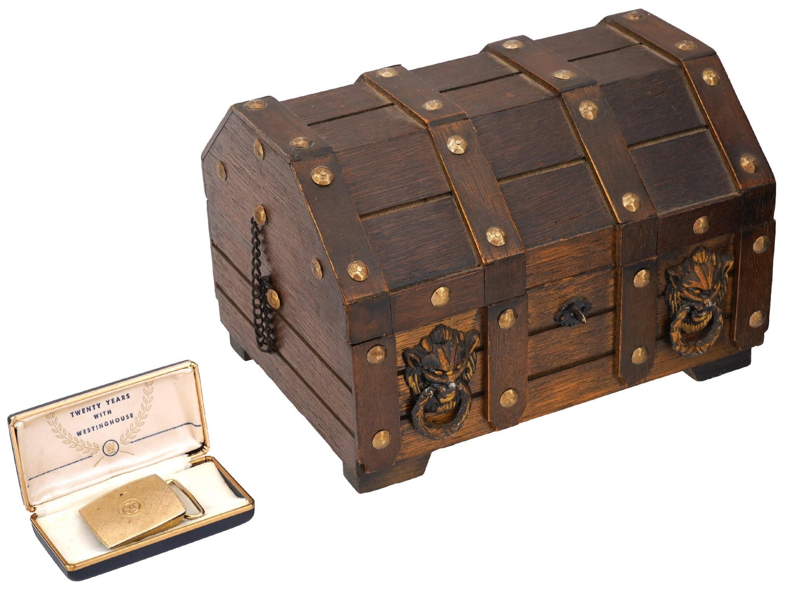WESTINGHOUSE GOLD FILLED BELT BUCKLE AND JEWELRY BOX: A 12K gold-filled belt buckle, Westinghouse Electric Corporation 20 Years of service edition by Anson. Brushed surface with the companys relief logo and a round-cut ruby stone. Nickel silver back. Hal