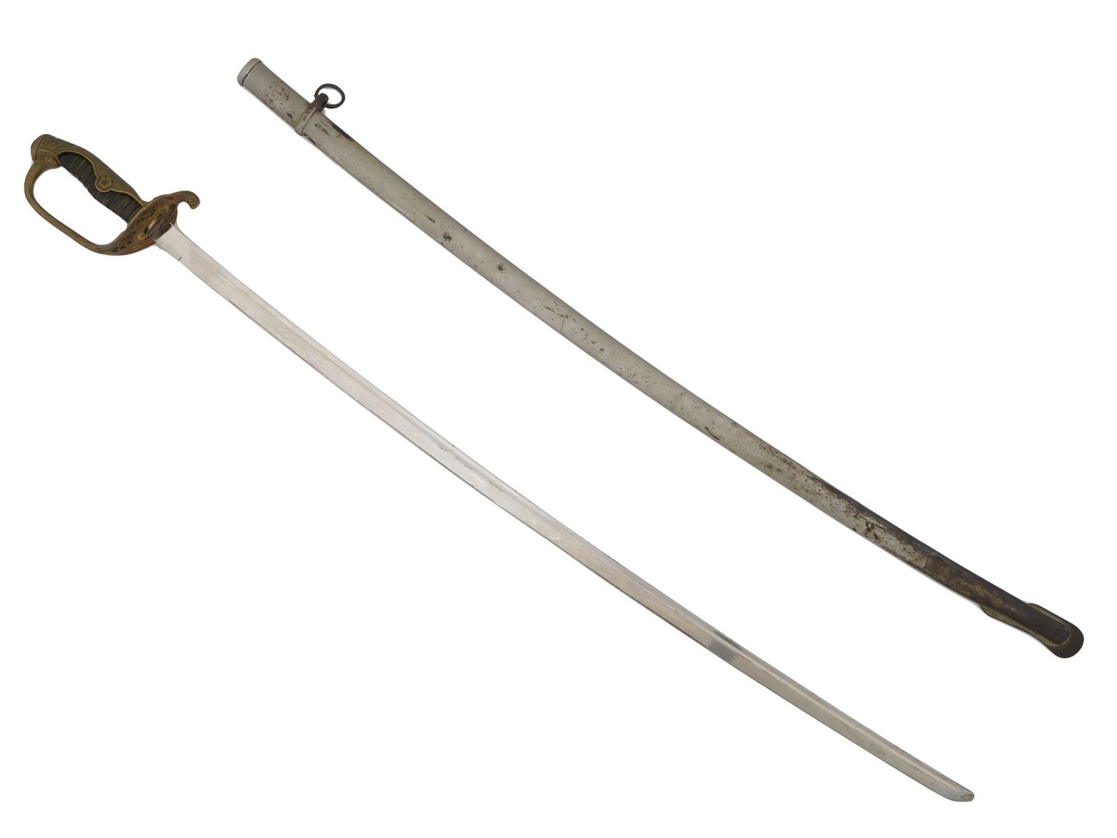 WWII JAPANESE KYU GUNTO OFFICERS SWORD W SCABBARD (1 of 6)