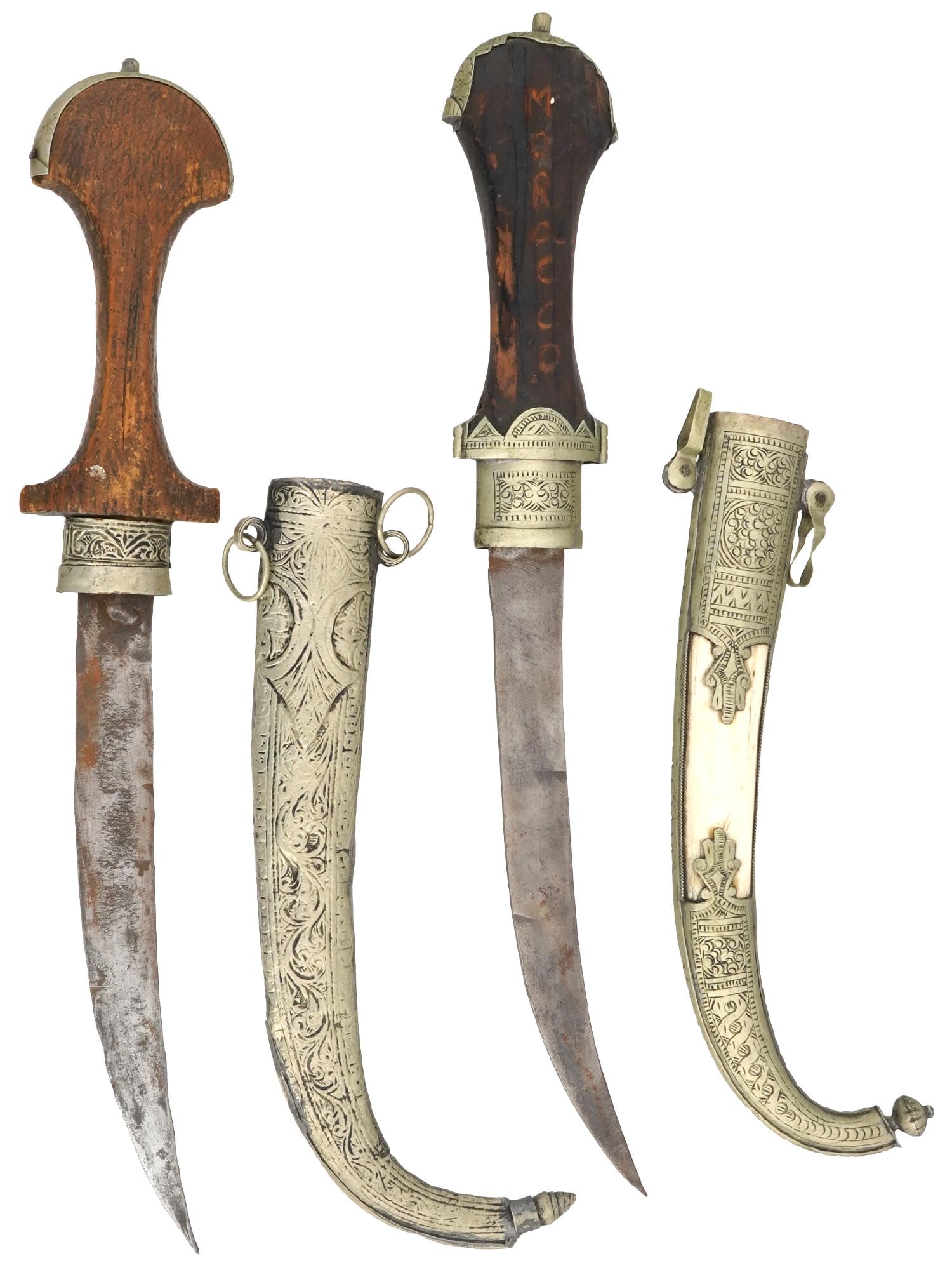 YEMENI BEDOUIN JAMBIYA DAGGERS WITH SCABBARDS (1 of 10)