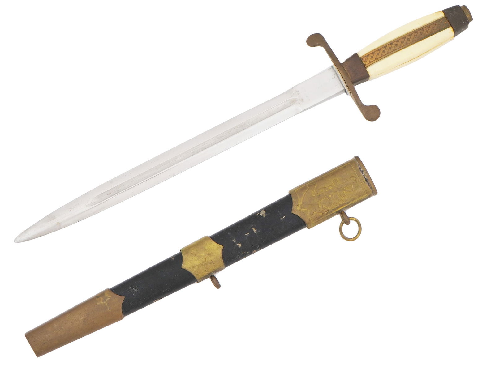 SOCIALIST BULGARIAN NAVAL OFFICER DAGGER WITH SCABBARD: A Socialist Bulgarian naval officer dagger featuring a straight double-edged blade, a hilt with a plastic grip decorated with brass strips on both sides, and a pommel bearing a star. The scabbard has