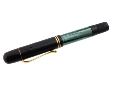 GERMAN PELIKAN 100N 14K GOLD AND RESIN FOUNTAIN PEN