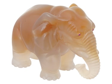 RUSSIAN CARVED AGATE ELEPHANT FIGURE GOLD AND RUBY EYES