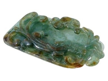 ANTIQUE CHINESE DRAGON CARVED JADE FIGURAL AMULET