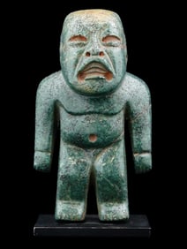 ANCIENT PRE COLUMBIAN OLMEC JADE STONE FIGURINE