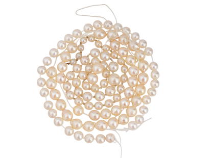 VINTAGE FRESHWATER PEARL BEADS: A lot of three strings of natural pearl beads. Various size and color shade. A total of 108 pearls. Beaded Jewelry, Freshwater Pearls. Dimensions: Largest bead D 7 mm. All measurements are approximate