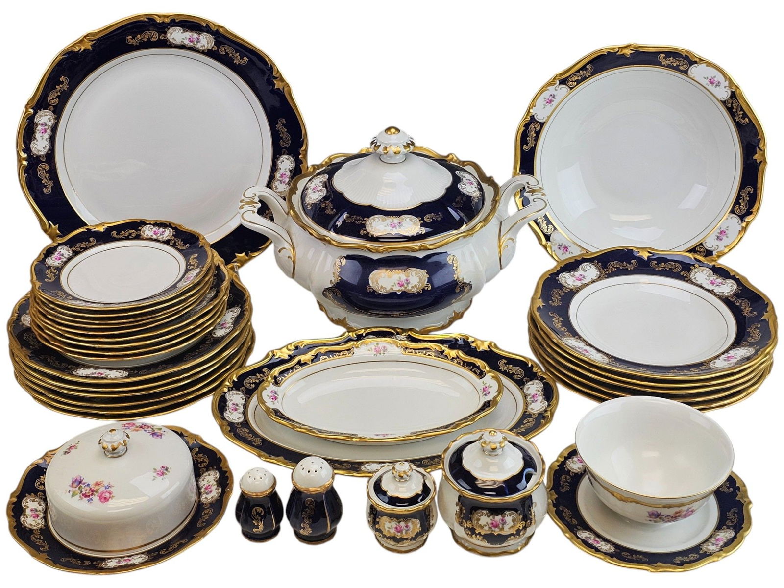 Spode 'lancaster Cobalt' Porcelain Dinner Service Spode 'lancaster Cobalt' Porcelain Dinner Service