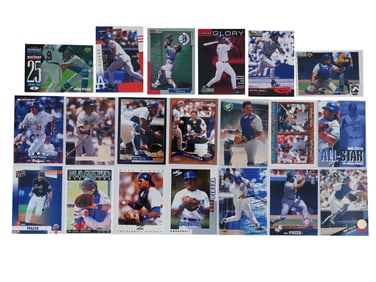 COLLECTION OF MIKE PIAZZA BASEBALL CARDS