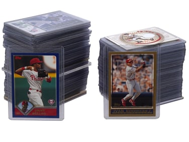 COLLECTION OF BASEBALL SPORTS CARDS