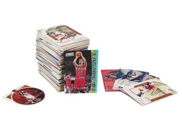 AMERICAN FOOTBALL AND BASKETBALL CARDS COLLECTION