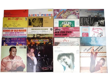 VINTAGE CLASSICAL AND POP MUSIC VINYL RECORDING COLLECTION