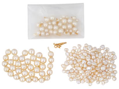 COLLECTION OF VINTAGE NATURAL PEARL BEADS FOR NECKLACE: A collection of vintage natural pearl beads with a mix of round and baroque shapes. Completed with a clasp. Vintage and Modern Natural Stones, Necklaces, Jewelry, Gifts And Accessories For Women. Dime