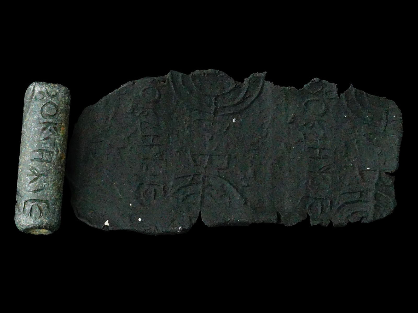 ANCIENT HOLY LAND MANNER INLAID STONE SEAL BEAD (1 of 4)