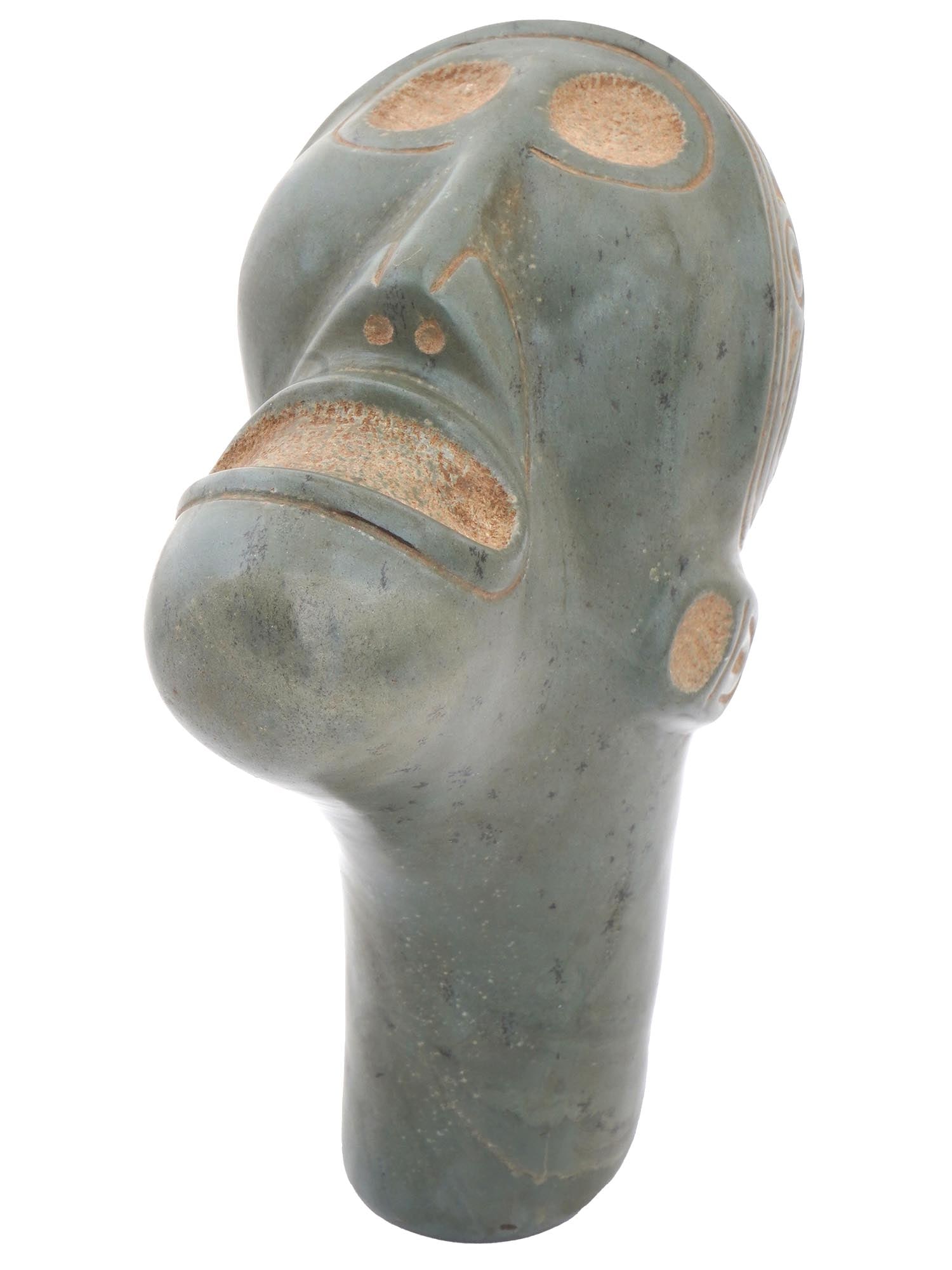 ANCIENT PRE COLUMBIAN TAINO GREENSTONE HEAD FIGURE (1 of 6)