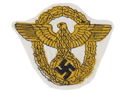 WII MODEL NAZI GERMAN MILITARY EAGLE SLEEVE PATCH: A WWII model Nazi German military insignia, an embroidered sleeve patch of Reichsadler with swastika in oak leaf wreath. Second World War Historical Collectables And, Military Uniform Accessories. Dim