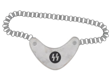 GERMAN WWII TYPE SS PATROL GORGET WITH CHAIN