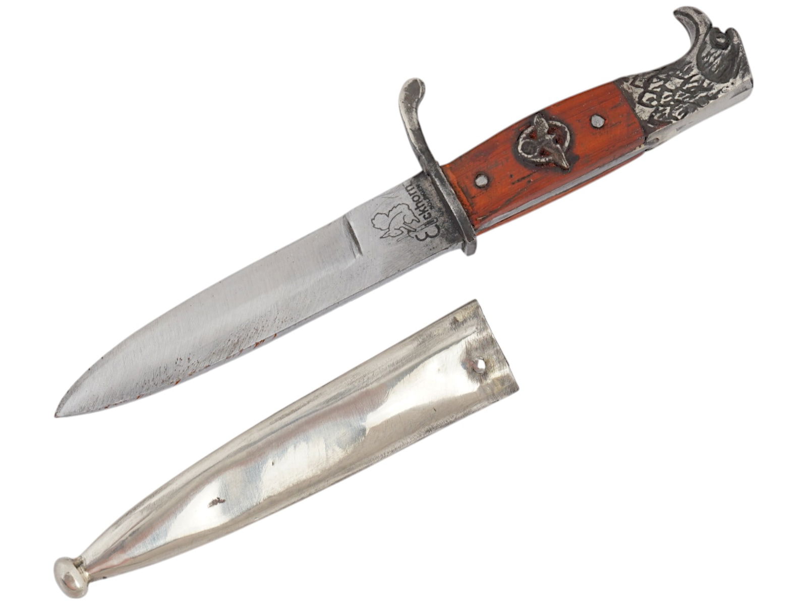 NAZI GERMAN WWII TYPE POLICE BAYONET DAGGER: A WWII Nazi German type Third Reich Police Gestapo bayonet dagger. A wooden handle and a chrome plated steel blade. The handle is made in a shape of a head of an eagle and decortaed with an overlay sw