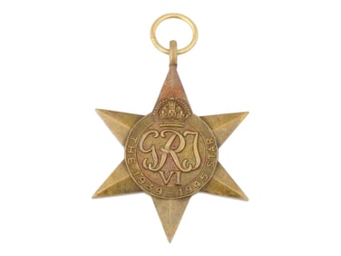 WWII BRITISH GEORGE VI 1939 TO 1945 STAR MEDAL