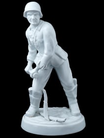 WWII GERMAN PORCELAIN SOLDIER FIGURE BY KARL ENS