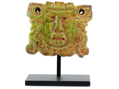 ANCIENT MESOAMERICAN MAYAN CARVED JADE PECTORAL AMULET