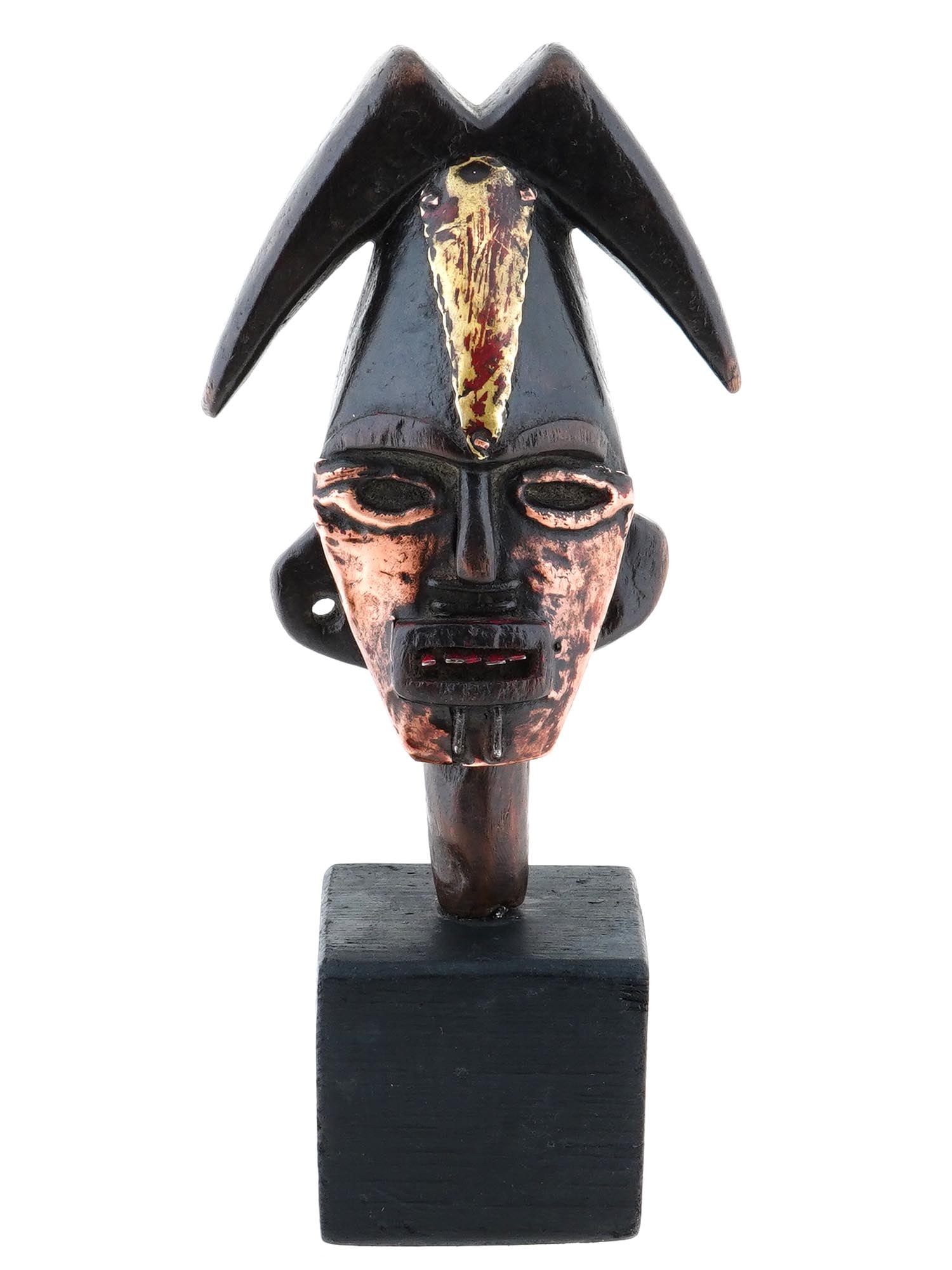 AFRICAN KOTA PEOPLES OBAMBA GUARDIAN RELIQUARY FIGURE: A traditional Central African Kota peoples Obamba group reliquary wood head sculpture of a guardian. Crafted from carved wood and adorned with gold tone painting, this type of figure serves as a guard