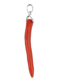 VINTAGE ITALIAN RED CORAL CORNICELLO SILVER PENDANT