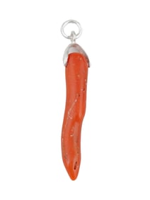 VINTAGE ITALIAN RED CORAL CORNICELLO SILVER PENDANT