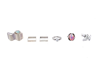 LOT OF SIX SILVER RINGS AND PENDANT JEWELRY PIECES