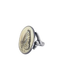 VINTAGE STERLING SILVER ETCHED BUTTERFLY DESIGN RING