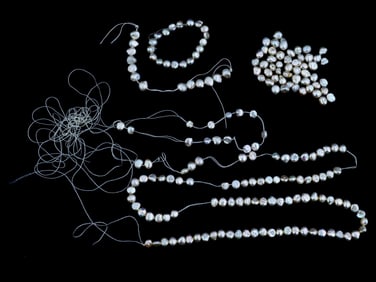 COLLECTION OF SMALL BAROQUE PEARL BEADS