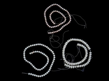 VINTAGE FRESHWATER PEARL BEADS