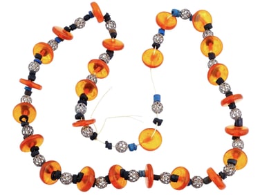 VINTAGE BEADED DESIGN NATURAL AMBER STRING NECKLACE