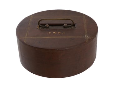 VINTAGE POKER CHIPS AND CARDS SET IN ORIGINAL CASE