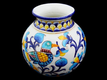 BAUDIUELLI ITALIAN BIRD HAND PAINTED FAIENCE VASE