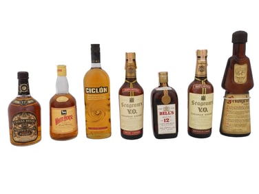 VTG BOTTLES OF ALCOHOLIC DRINKS FROM RENOWNED BRANDS
