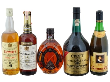VTG BOTTLES OF ALCOHOLIC DRINKS FROM RENOWNED BRANDS