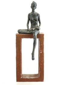 VINTAGE PATINATED BRONZE READING GIRL SCULPTURE