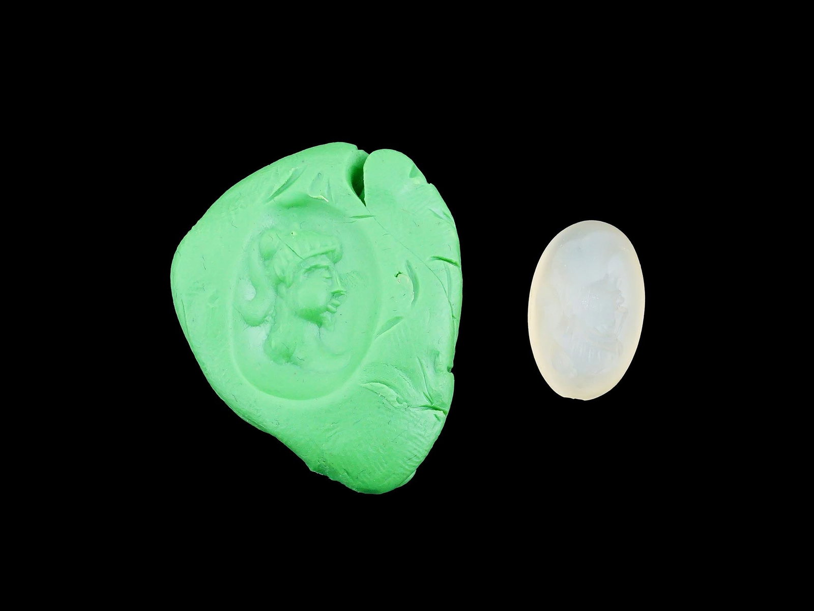 CARVED STONE INTAGLIO ANCIENT ROMAN FEMALE PORTRAIT (1 of 3)