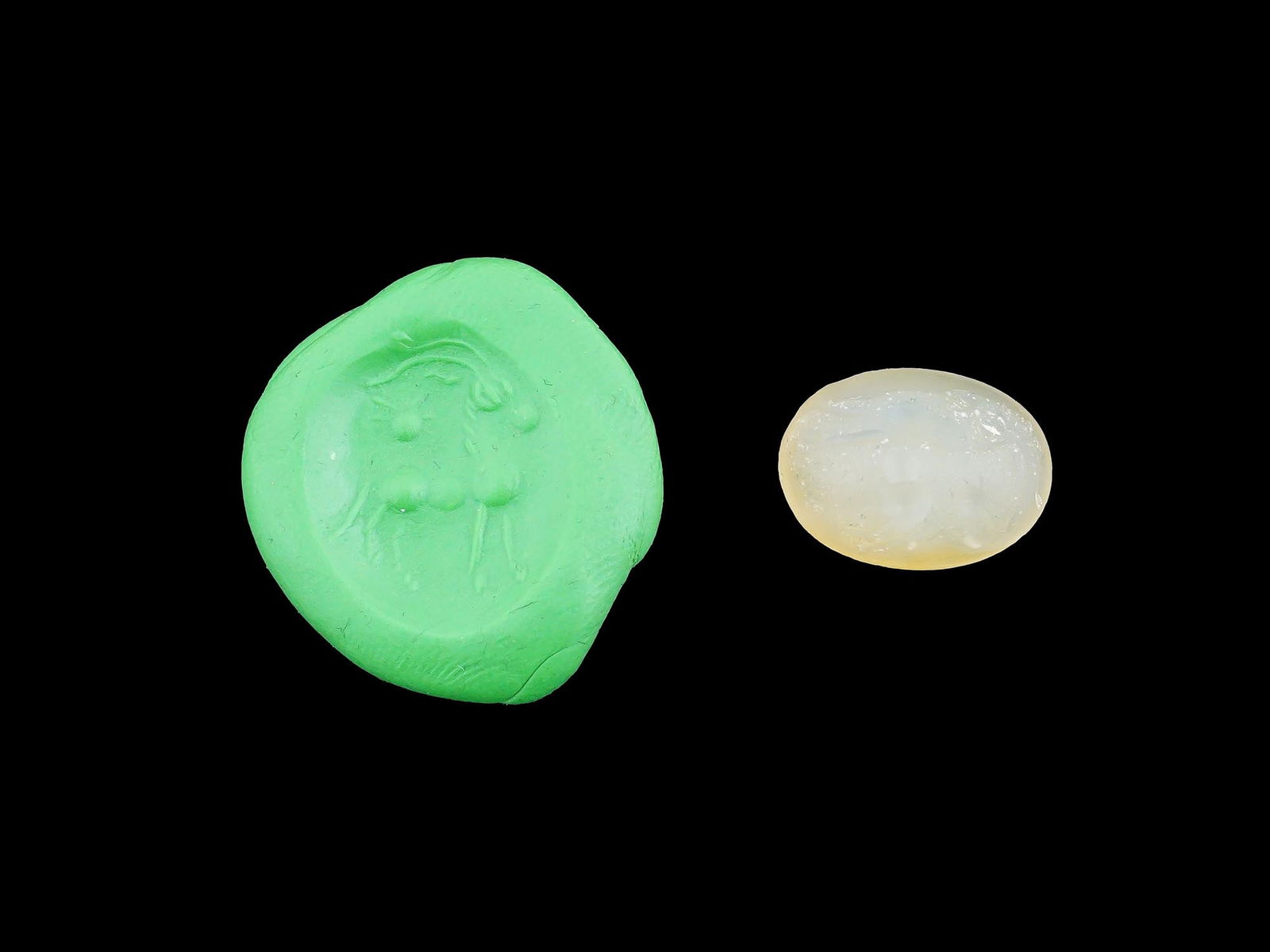 CARVED STONE INTAGLIO ANCIENT ROMAN MYTHOLOGICAL ANIMAL (1 of 4)