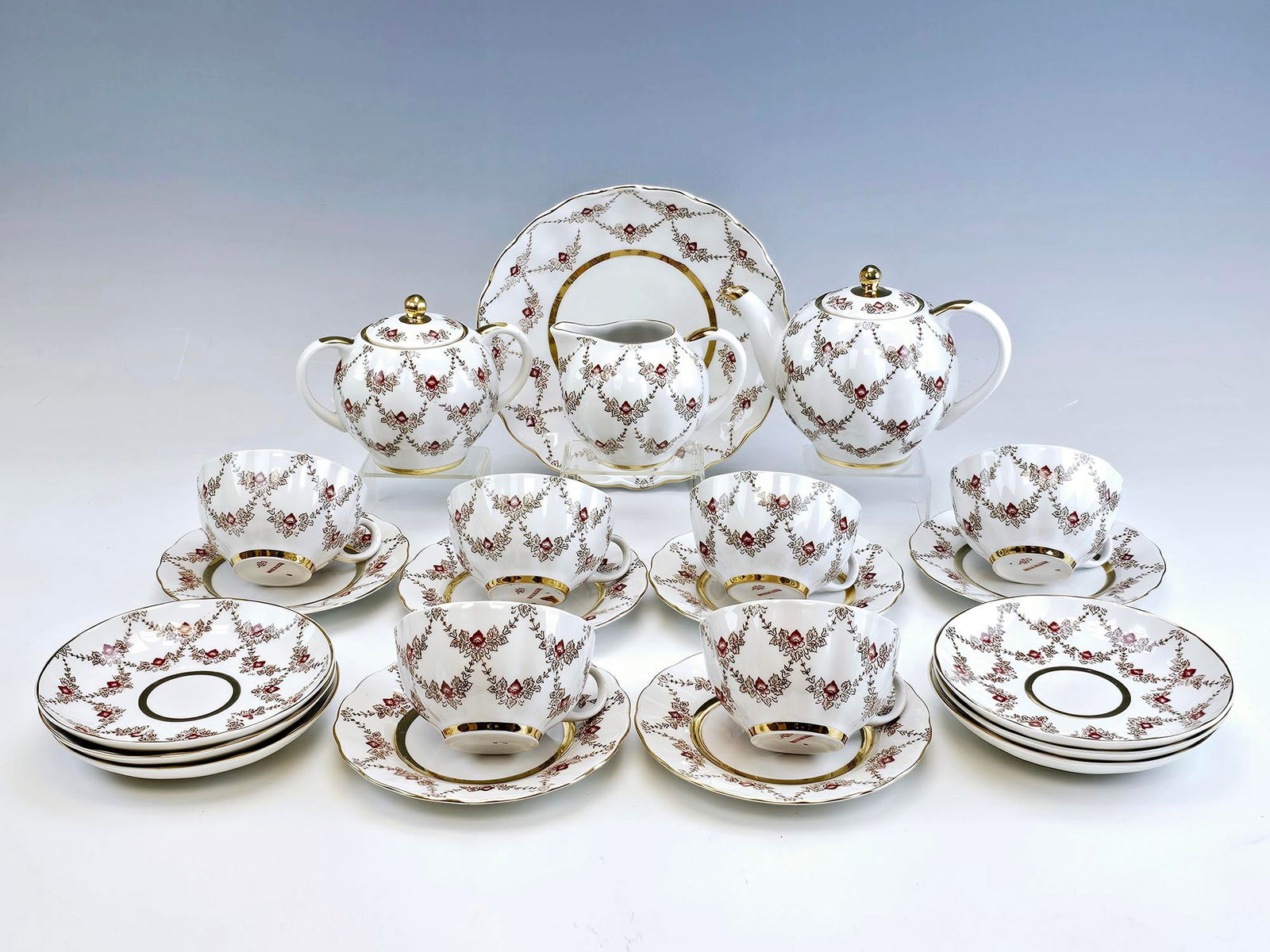 VINTAGE RUSSIAN SOVIET LOMONOSOV LFZ PORCELAIN TEA SET (1 of 5)