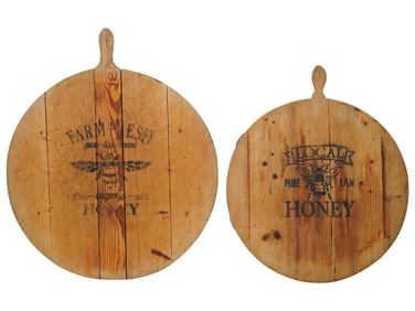 VINTAGE STENCILED WOODEN CUTTING BOARDS